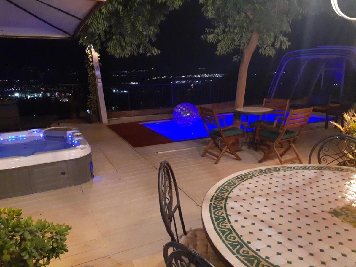 Villa Naomi'S Rosch Pina Exterior foto